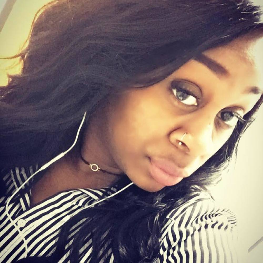 Meet your Posher, Chanea